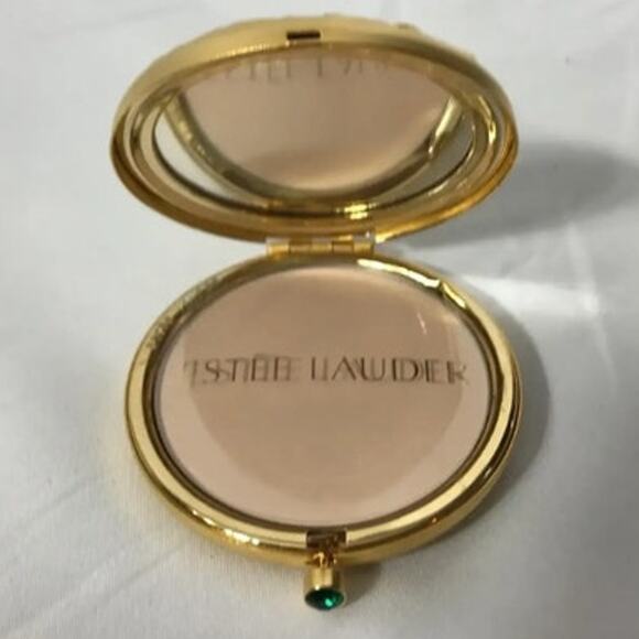 Estée Lauder ‘ May Angel ‘ Compact - Picture 2 of 3